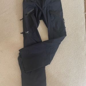 Womens Arcteryx snow pants Small tall